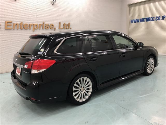 2010 Subaru Legacy Touring Wagon | Autorec Enterprise, Ltd.