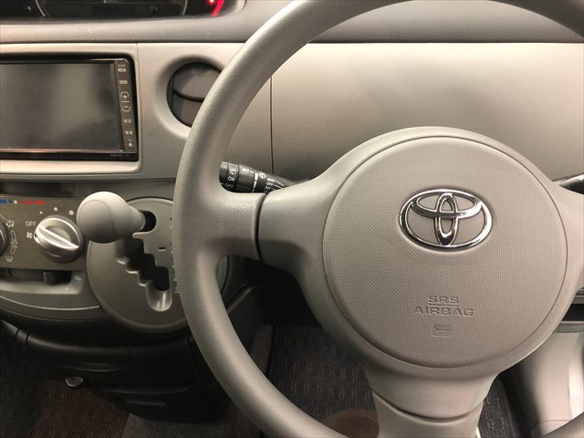 2008 Toyota Sienta | Autorec Enterprise, Ltd.