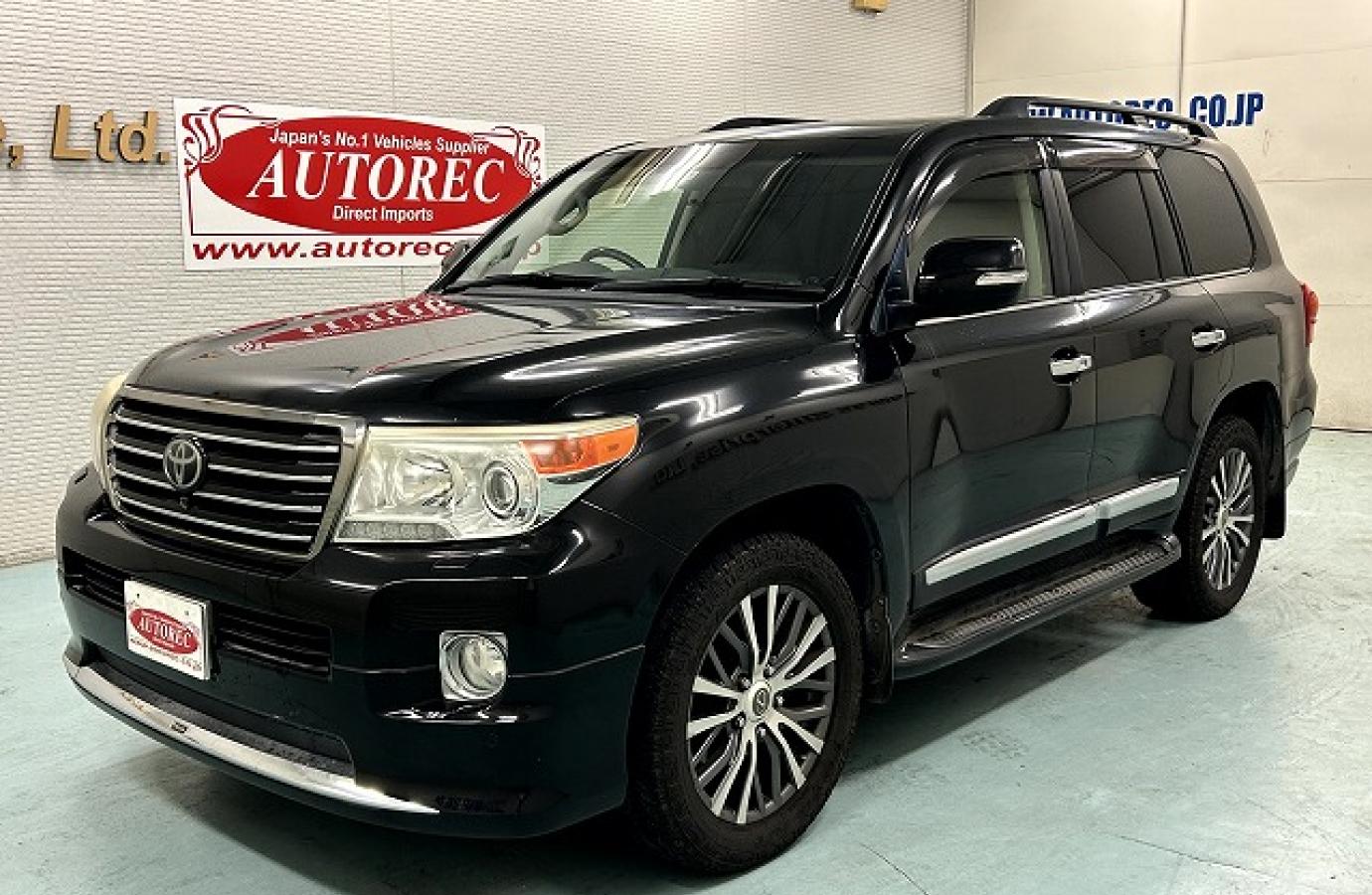 2013 Toyota Land Cruiser | Autorec Enterprise, Ltd.